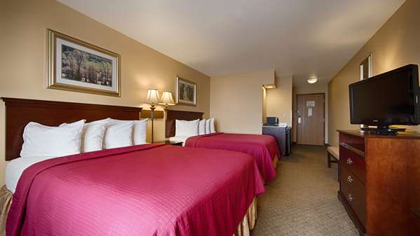  - Best Western Penn-Ohio Inn & Suites Hubbard - I-80, Exit 234