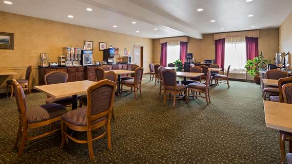Amenities - Best Western Penn-Ohio Inn & Suites Hubbard - I-80, Exit 234