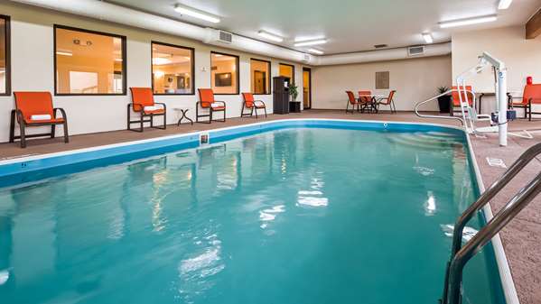 Pool - Best Western B R Guest Zanesville - I-70, Exit 160