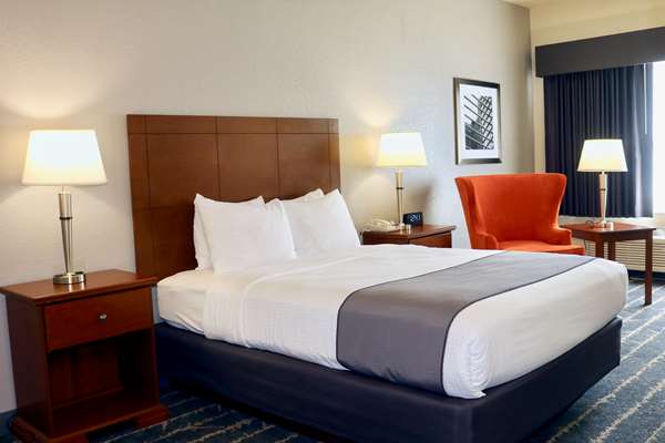  - Best Western Inn & Suites Fostoria