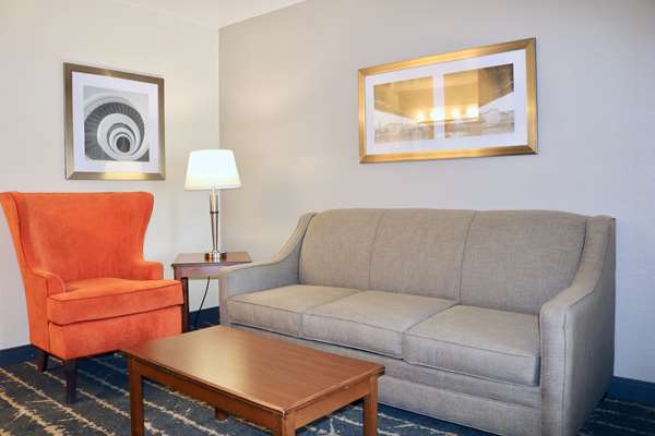  - Best Western Inn & Suites Fostoria