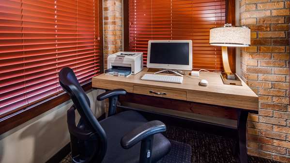 Conference Area - Best Western Lakewood Inn Hebron