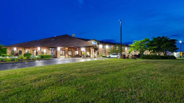 Exterior view - Best Western Lakewood Inn Hebron