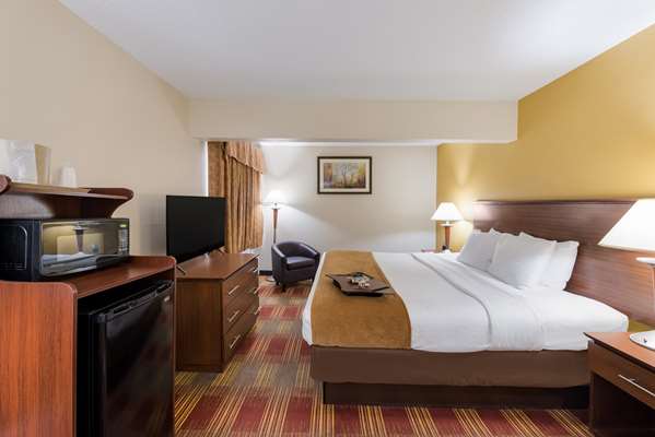  - Best Western Lakewood Inn Hebron