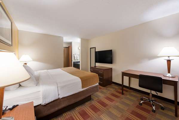 Suite - Best Western Lakewood Inn Hebron