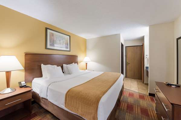 Suite - Best Western Lakewood Inn Hebron