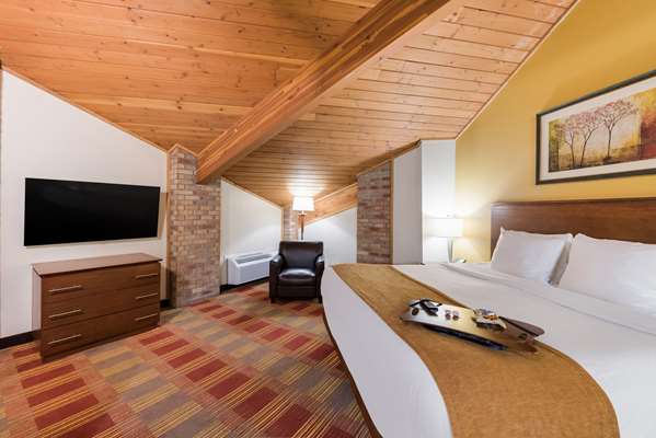 Suite - Best Western Lakewood Inn Hebron