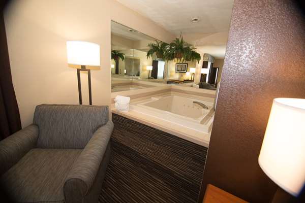  - Best Western Port Columbus Hotel Airport - I-670, Exit 9
