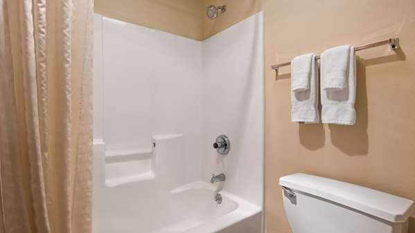  - Best Western Canal Winchester Inn