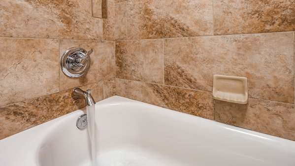  - Best Western Plus Weatherford Hotel - I-40, Exit 81 & 82