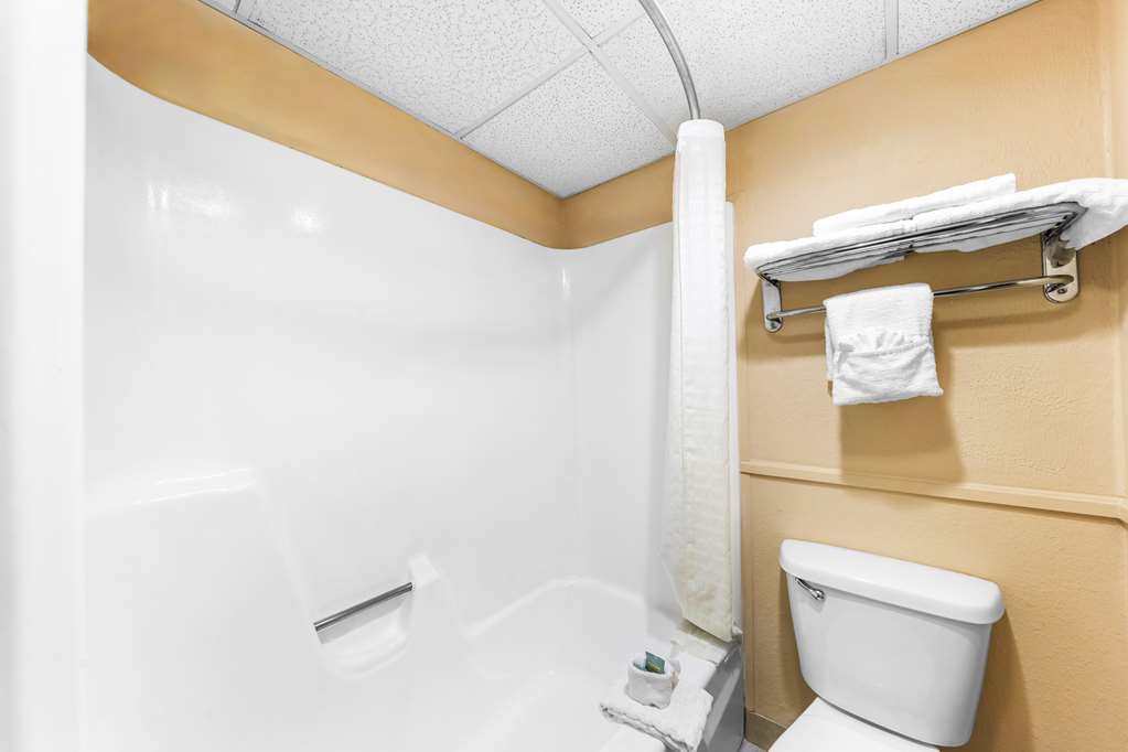 Best Western Markita Inn-guestroom-Guest Room,Bathroom,On-Site.jpg