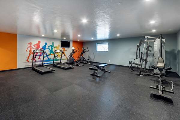 Fitness/ Exercise Room - Best Western Plus Saddleback Inn Oklahoma City - I-40, Exit 145