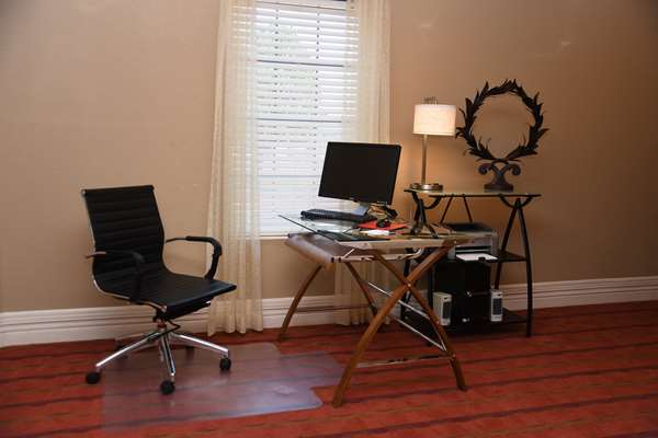 Conference Area - Best Western Inn Okmulgee