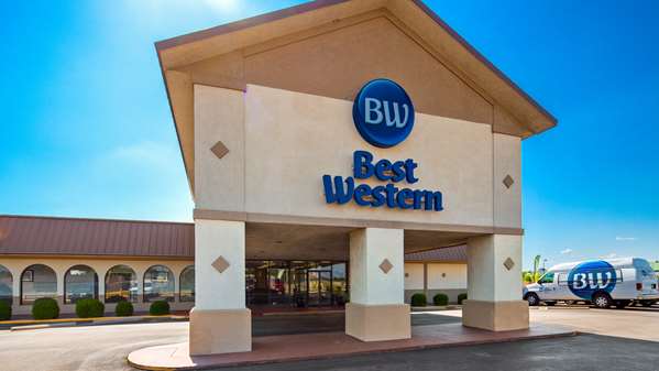 Exterior view - Best Western Airport Inn Tulsa - I-244, Exit 14