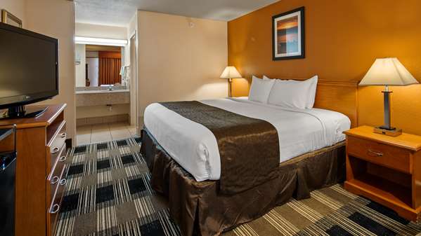  - Best Western Airport Inn Tulsa - I-244, Exit 14