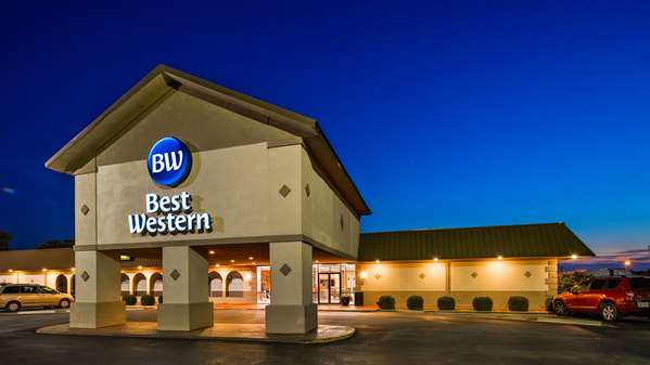 Exterior view - Best Western Airport Inn Tulsa - I-244, Exit 14