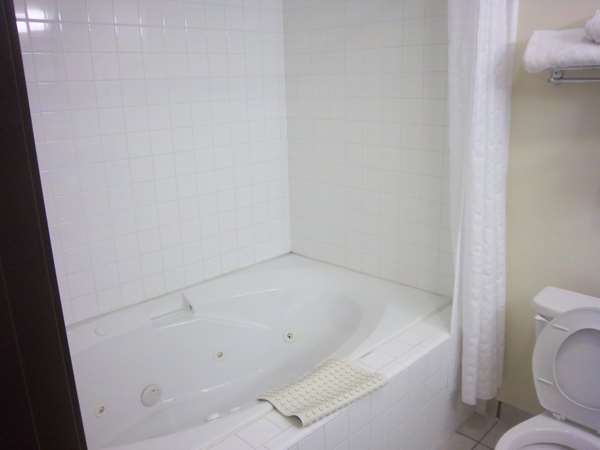 Suite - Best Western Greentree Inn & Suites Moore - I-35, Exit 118