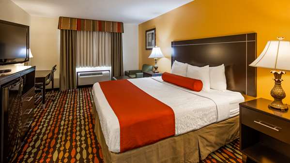  - Best Western Greentree Inn & Suites Moore - I-35, Exit 118