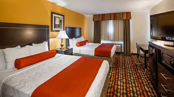  - Best Western Greentree Inn & Suites Moore - I-35, Exit 118