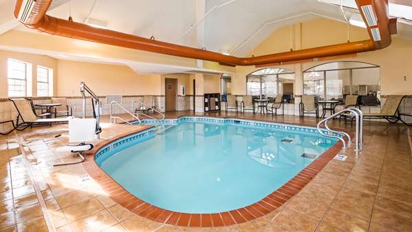 Pool - Best Western Plus Tulsa Inn & Suites - I-44, Exit 231