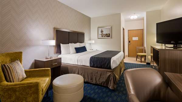  - Best Western Plus Tulsa Inn & Suites - I-44, Exit 231