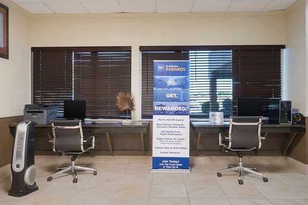 Conference Area - SureStay Plus Hotel by Best Western Lawton