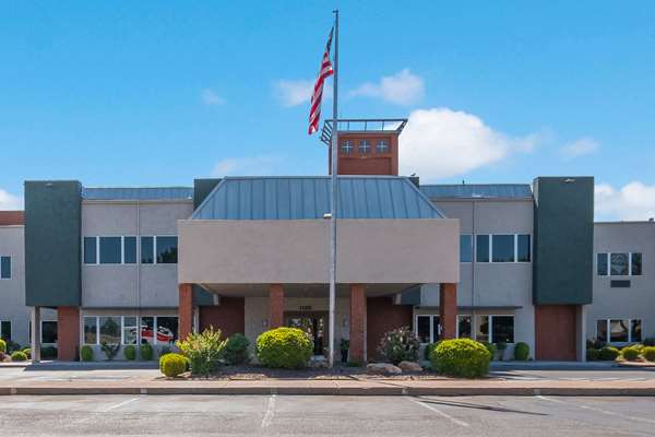 Exterior view - SureStay Plus Hotel by Best Western Lawton