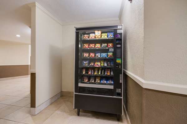  - SureStay Plus Hotel by Best Western Lawton