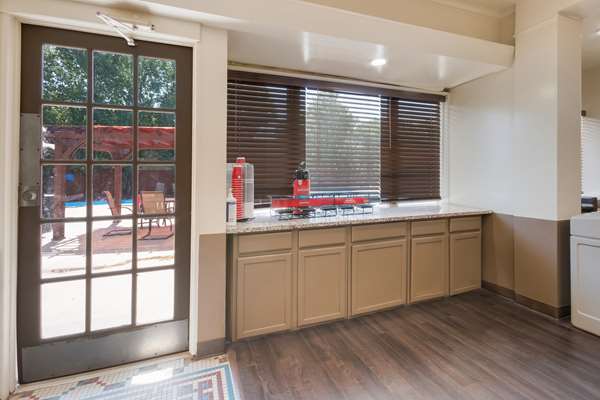 Amenities - SureStay Plus Hotel by Best Western Lawton