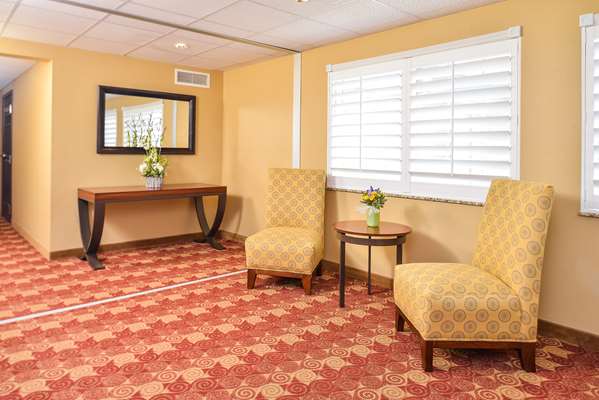  - SureStay Hotel by Best Western Blackwell
