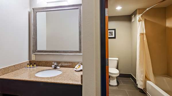  - Best Western Plus Midwest City Inn & Suites - I-40, Exit 157A & 157B