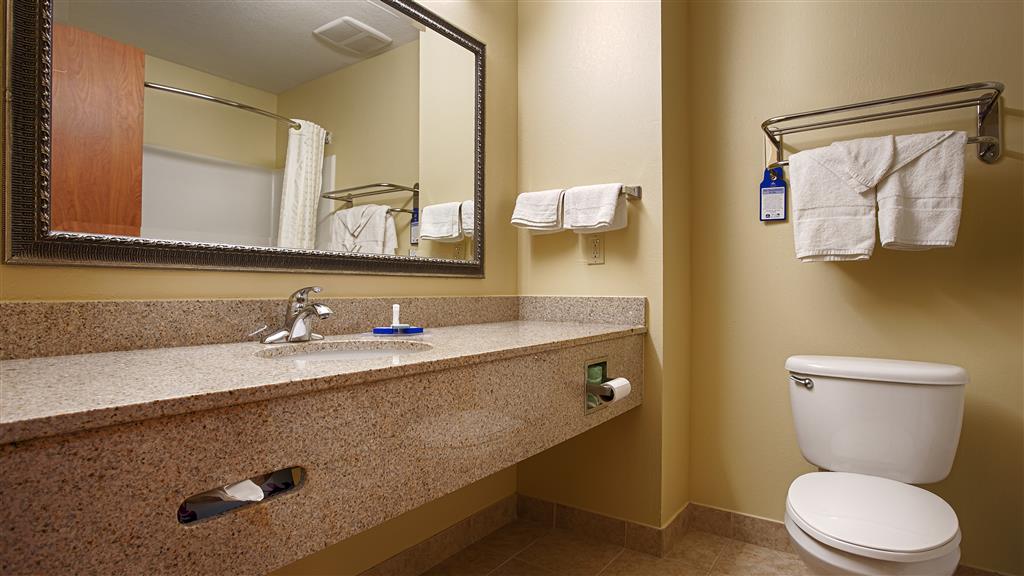 Best Western Eufaula Inn-guestroom-Guest Room,Bathroom,On-Site.jpg