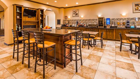 Amenities - Best Western Red River Inn & Suites - I-35, Exit 1