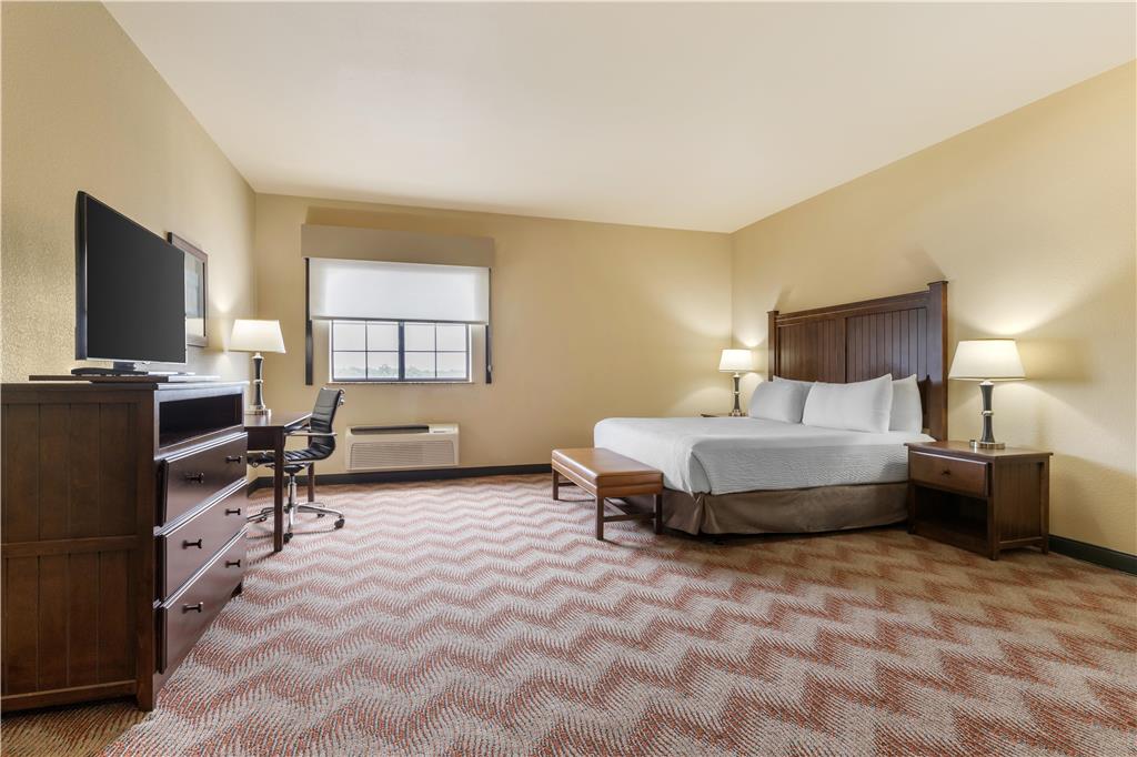 Best Western Plus Cimarron Hotel & Suites-guestroom-Guest Room,On-Site.jpg