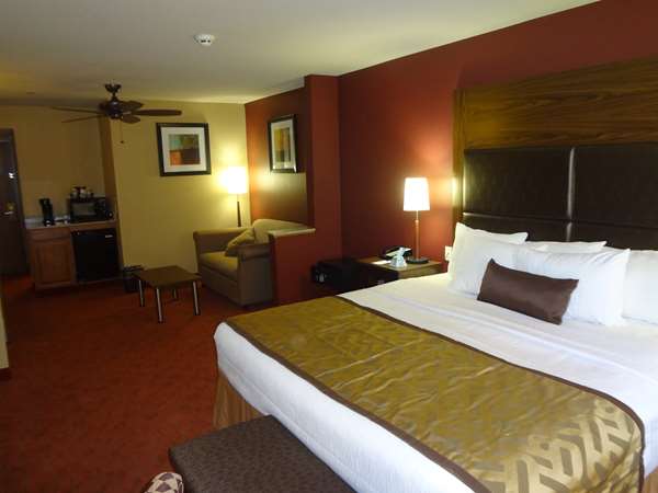  - Best Western Plus Woodland Hotel Tulsa