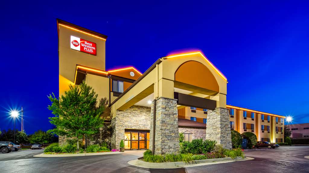 Best Western Plus Woodland Hills