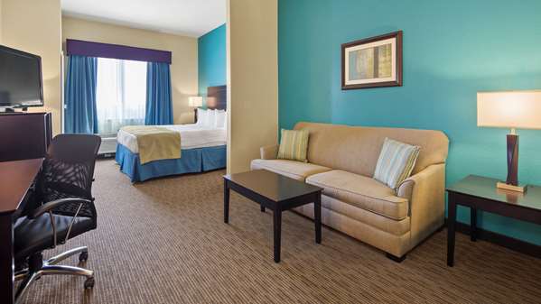  - Best Western Lindsay Inn & Suites