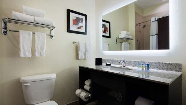  - Best Western Plus Fairview Inn