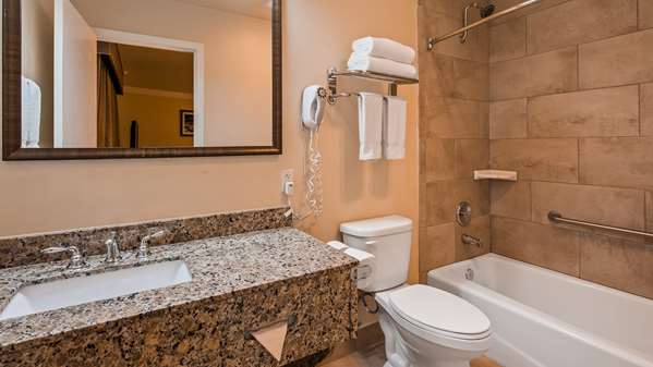  - Best Western Garden Villa Inn Roseburg - I-5, Exit 125