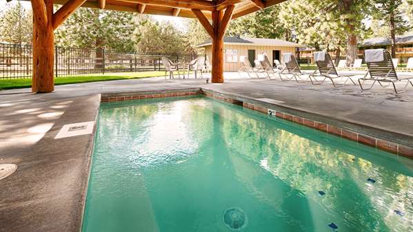 Pool - Best Western Ponderosa Lodge Sisters