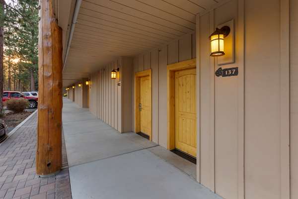 Exterior view - Best Western Ponderosa Lodge Sisters