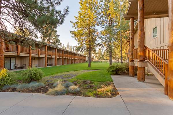 Exterior view - Best Western Ponderosa Lodge Sisters