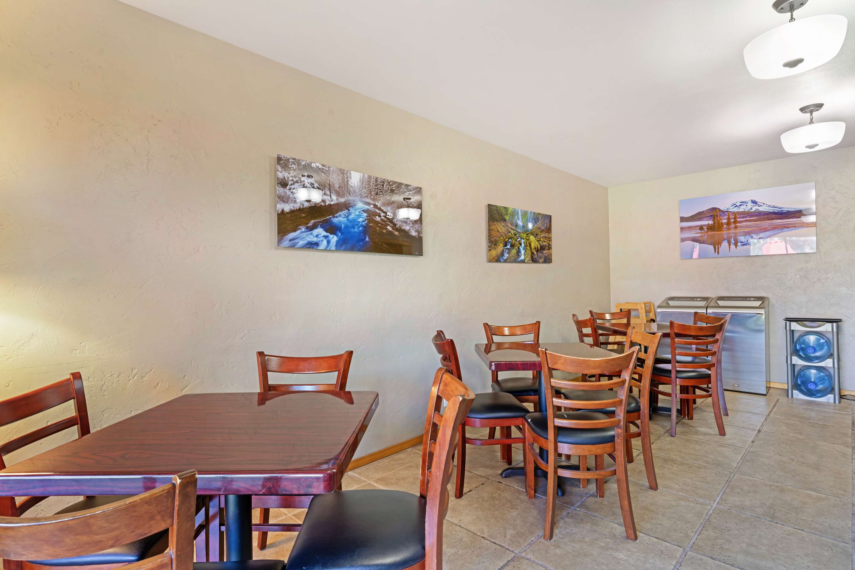 Breakfast Area | Best Western Ponderosa Lodge