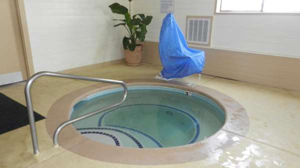 Pool - Best Western Ontario Inn & Suites - I-84, Exit 376