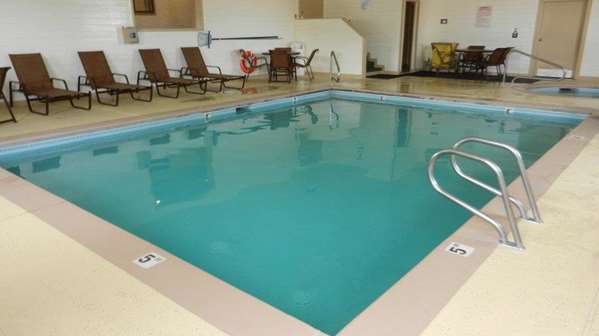 Pool - Best Western Ontario Inn & Suites - I-84, Exit 376