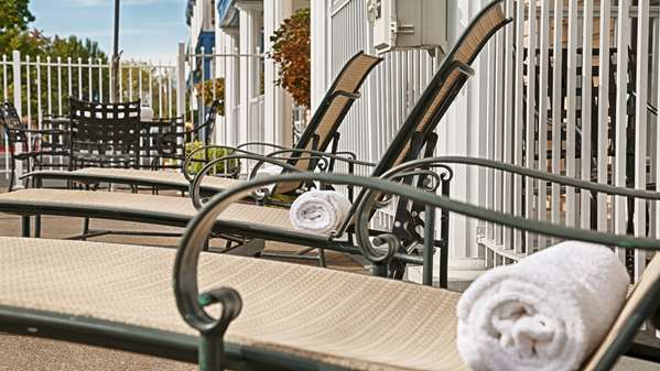 Pool - Best Western Hotel Corvallis