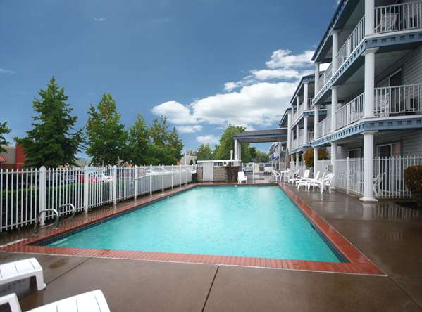 Pool - Best Western Hotel Corvallis