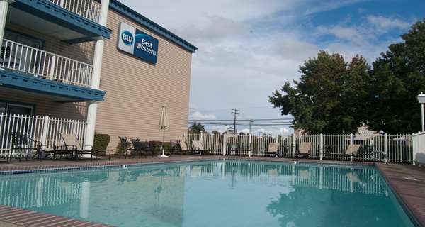 Pool - Best Western Hotel Corvallis