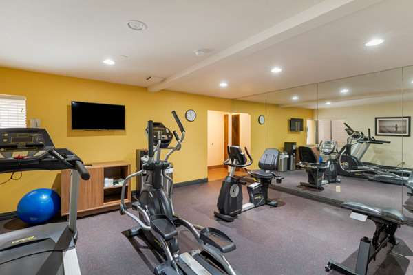 Fitness/ Exercise Room - Best Western Pony Soldier Inn Airport Portland - I-205, Exit 23A