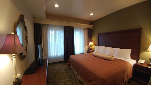  - Best Western Salbasgeon Inn & Suites Reedsport